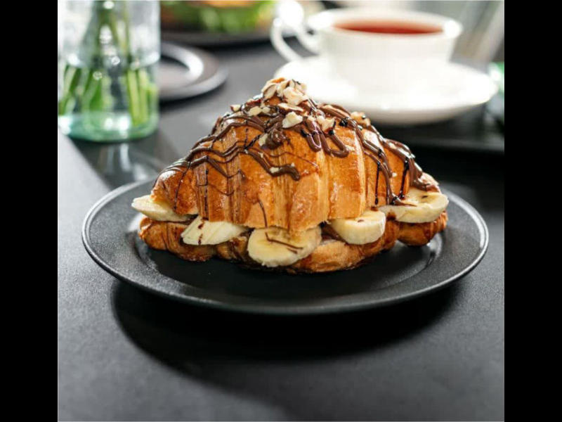 کروسان موز شکلات