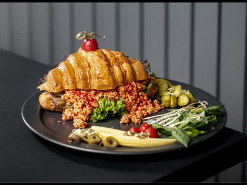 کروسان املت روژند